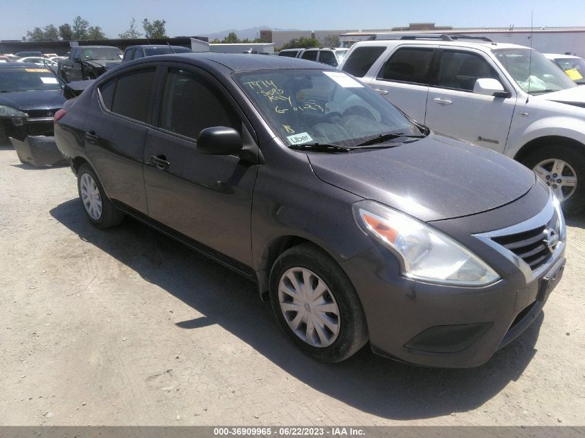 2015 NISSAN VERSA S - 3N1CN7AP5FL819457