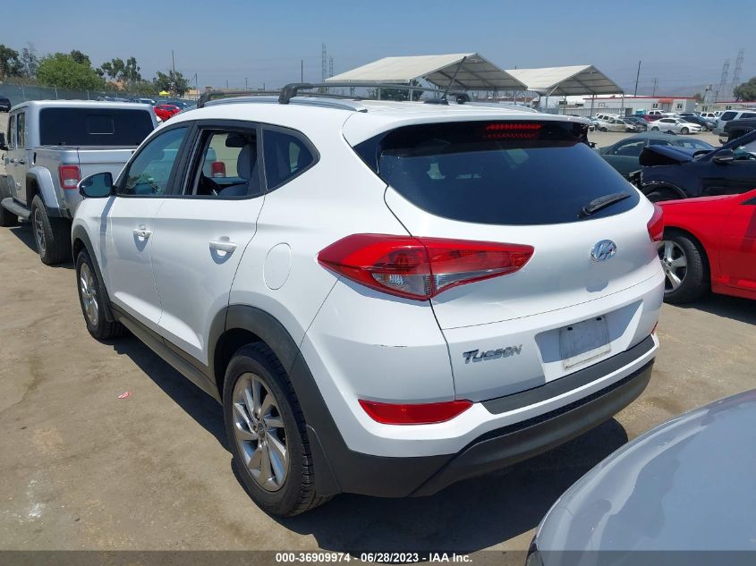 2017 HYUNDAI TUCSON SE - KM8J33A4XHU284851