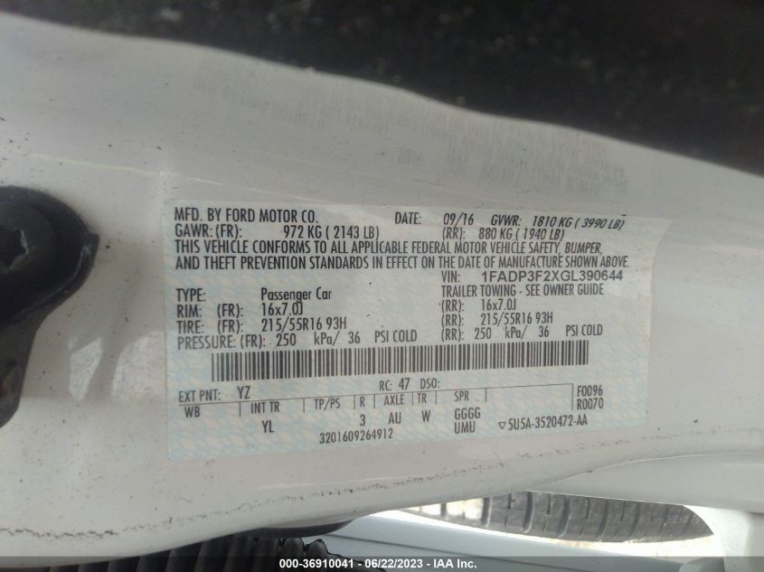 2016 FORD FOCUS SE - 1FADP3F2XGL390644