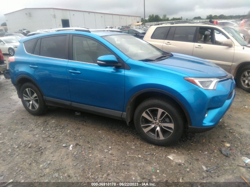 2016 TOYOTA RAV4 XLE - JTMWFREV7GJ093105