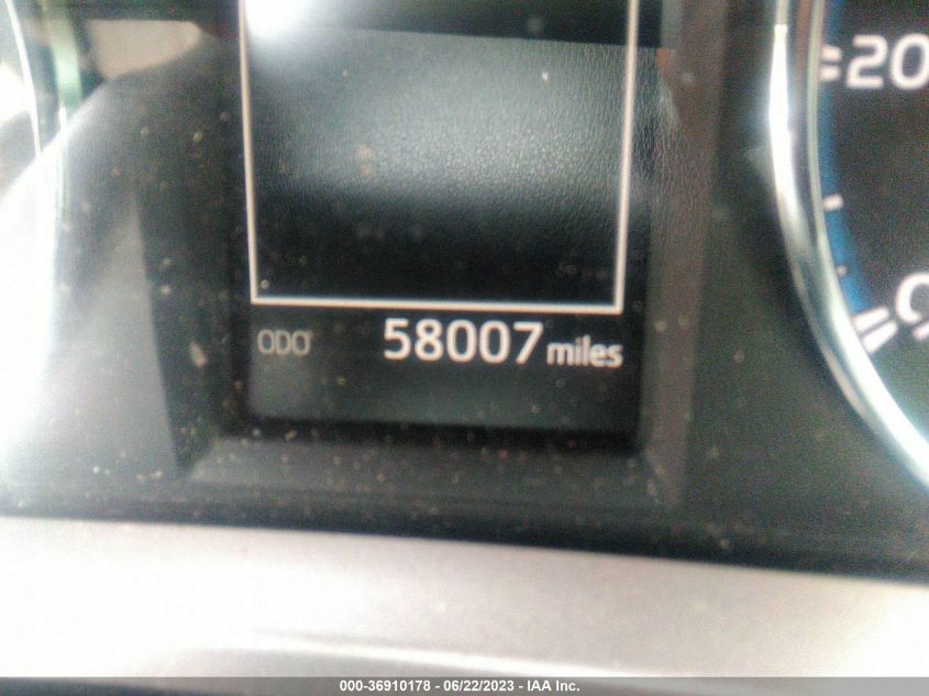 2016 TOYOTA RAV4 XLE - JTMWFREV7GJ093105