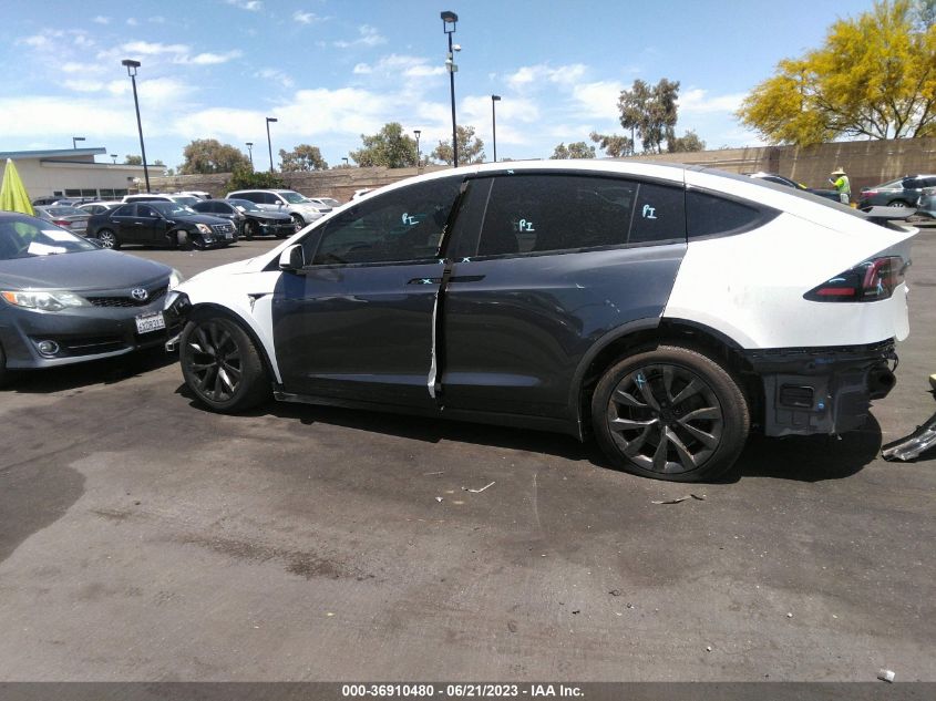 2022 TESLA MODEL X PLAID - 7SAXCBE65NF351691