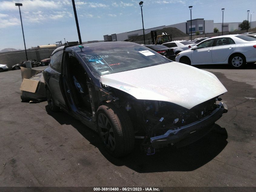2022 TESLA MODEL X PLAID - 7SAXCBE65NF351691
