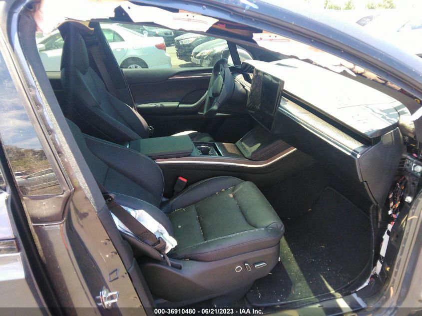 2022 TESLA MODEL X PLAID - 7SAXCBE65NF351691