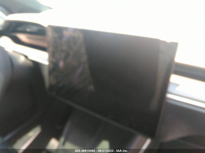 2022 TESLA MODEL X PLAID - 7SAXCBE65NF351691