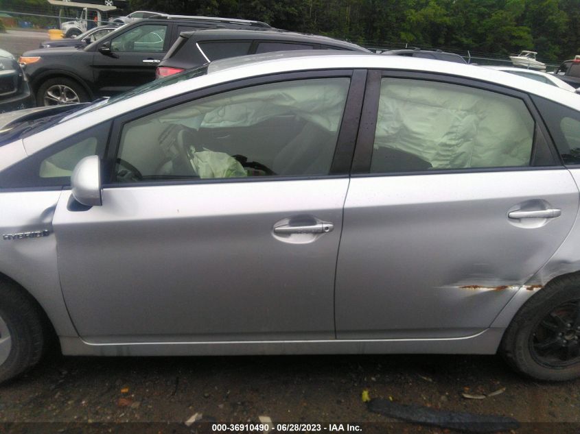 2015 TOYOTA PRIUS FOUR - JTDKN3DU1F0429617