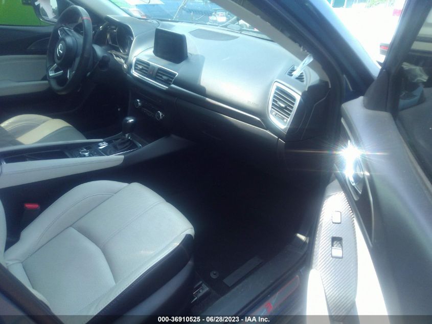 2018 MAZDA MAZDA3 4-DOOR GRAND TOURING 3MZBN1W39JM242640