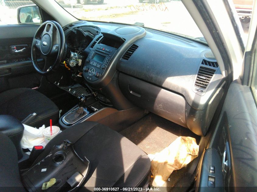 2013 KIA SOUL + - KNDJT2A62D7538111