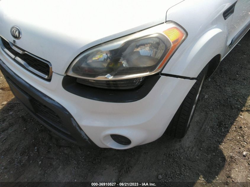 2013 KIA SOUL + - KNDJT2A62D7538111