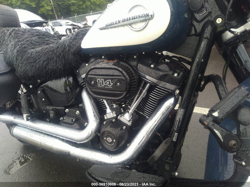 VIN 1HD1YBK21KB072998 2019 HARLEY-DAVIDSON FLHCS