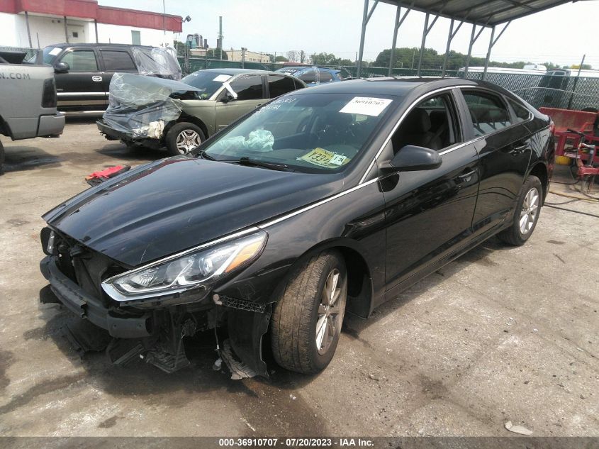 2019 HYUNDAI SONATA SE - 5NPE24AF3KH806348
