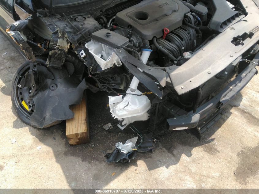 2019 HYUNDAI SONATA SE - 5NPE24AF3KH806348