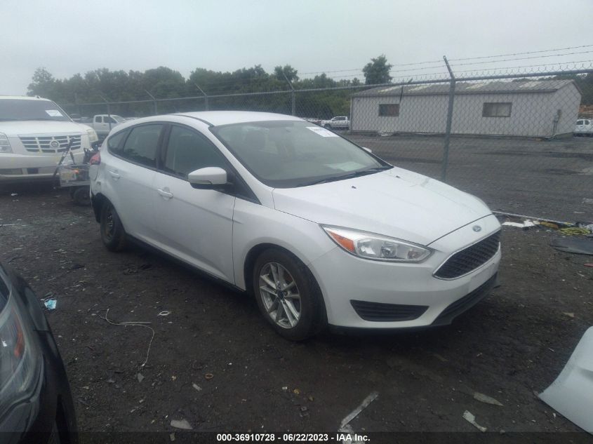 2015 FORD FOCUS SE - 1FADP3K27FL288433