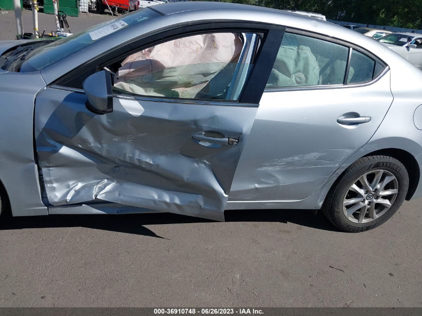 2018 MAZDA MAZDA3 4-DOOR SPORT - 3MZBN1U76JM200397