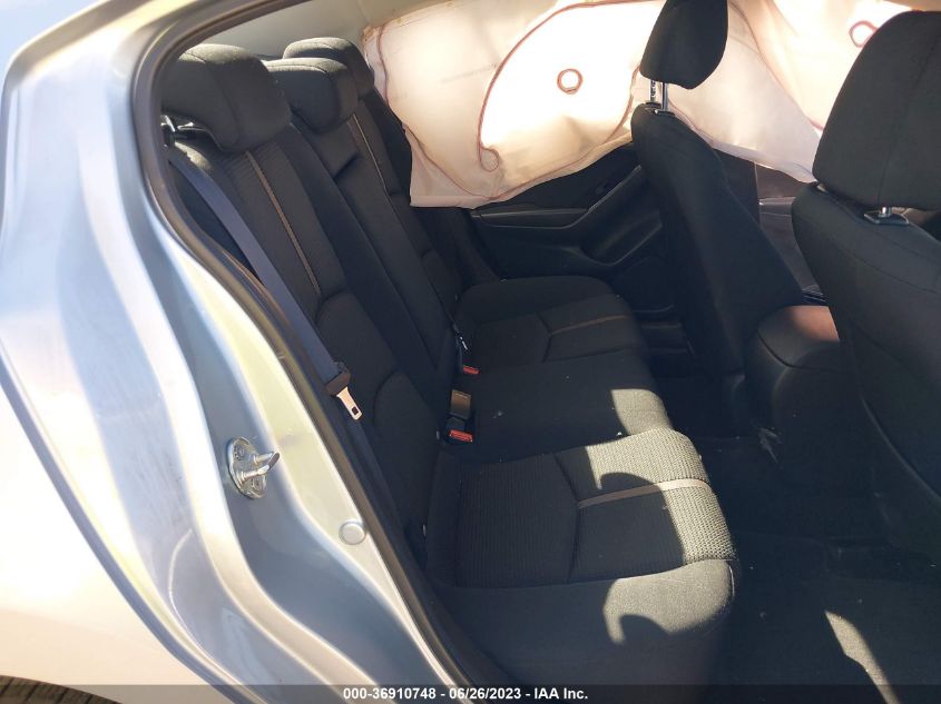 2018 MAZDA MAZDA3 4-DOOR SPORT - 3MZBN1U76JM200397