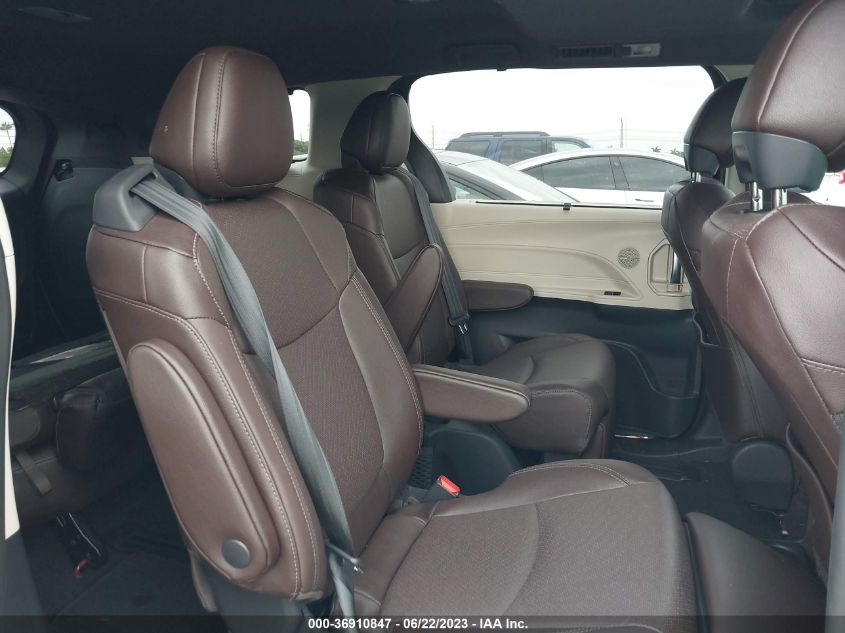 2021 TOYOTA SIENNA LIMITED/PLATINUM - 5TDERKEC9MS018431