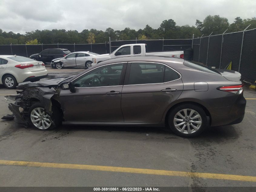 2018 TOYOTA CAMRY LE/SE/XLE/L - 4T1B11HK1JU631427