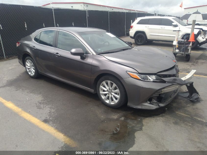 2018 TOYOTA CAMRY LE/SE/XLE/L - 4T1B11HK1JU631427