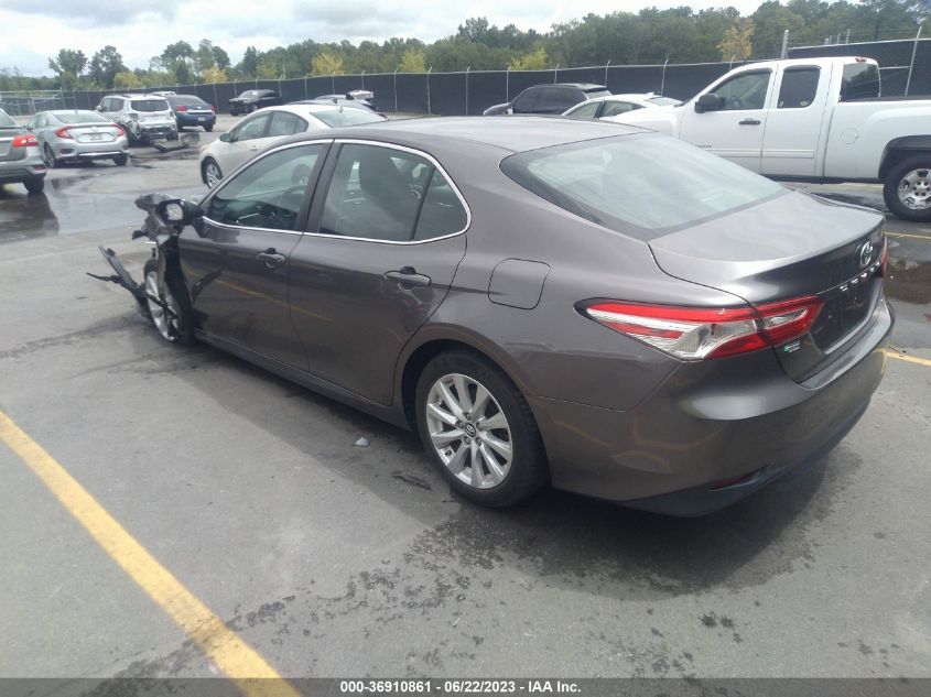 2018 TOYOTA CAMRY LE/SE/XLE/L - 4T1B11HK1JU631427