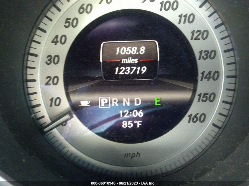 2013 MERCEDES-BENZ C-CLASS C 250 - WDDGF4HB2DA752783