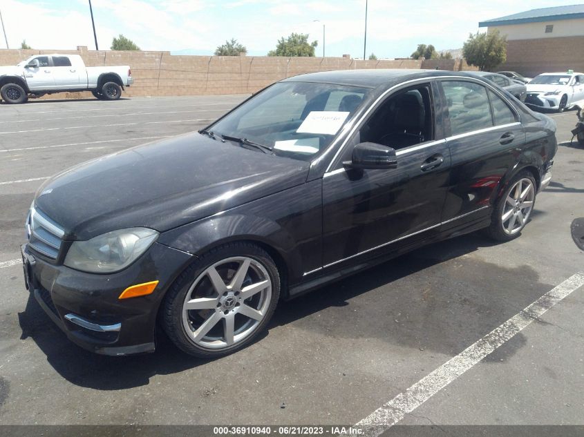 2013 MERCEDES-BENZ C-CLASS C 250 - WDDGF4HB2DA752783