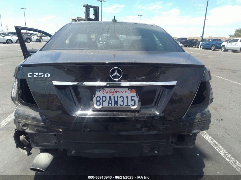 2013 MERCEDES-BENZ C-CLASS C 250 - WDDGF4HB2DA752783