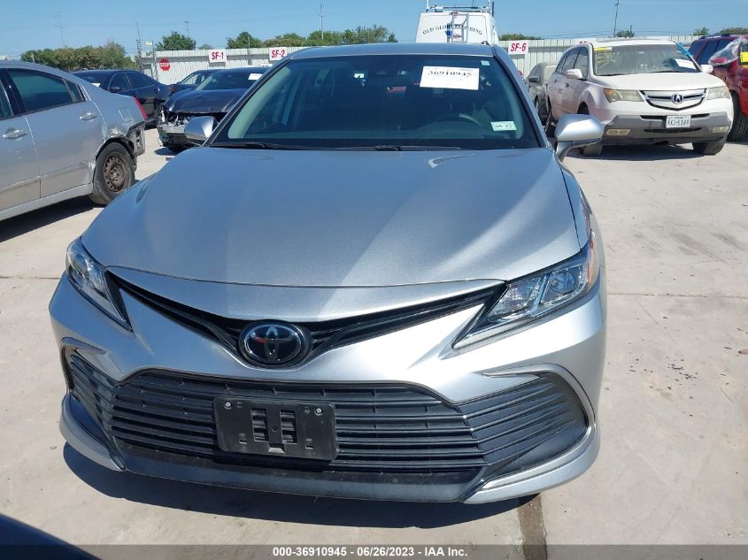 2021 TOYOTA CAMRY LE - 4T1C11AK5MU561126