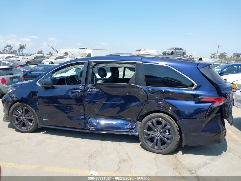 2021 TOYOTA SIENNA XSE - 5TDDRKEC3MS015892
