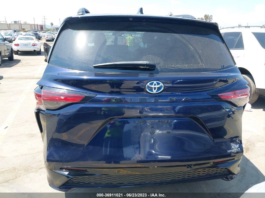 2021 TOYOTA SIENNA XSE - 5TDDRKEC3MS015892
