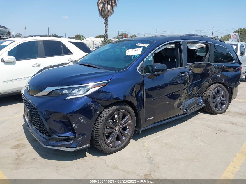2021 TOYOTA SIENNA XSE - 5TDDRKEC3MS015892