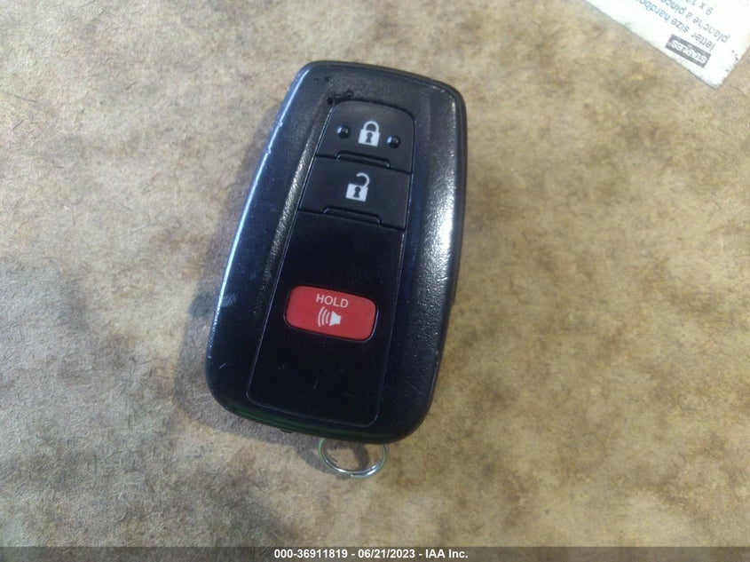 VIN 2T3W1RFV1MW117389 2021 TOYOTA RAV4 XLE