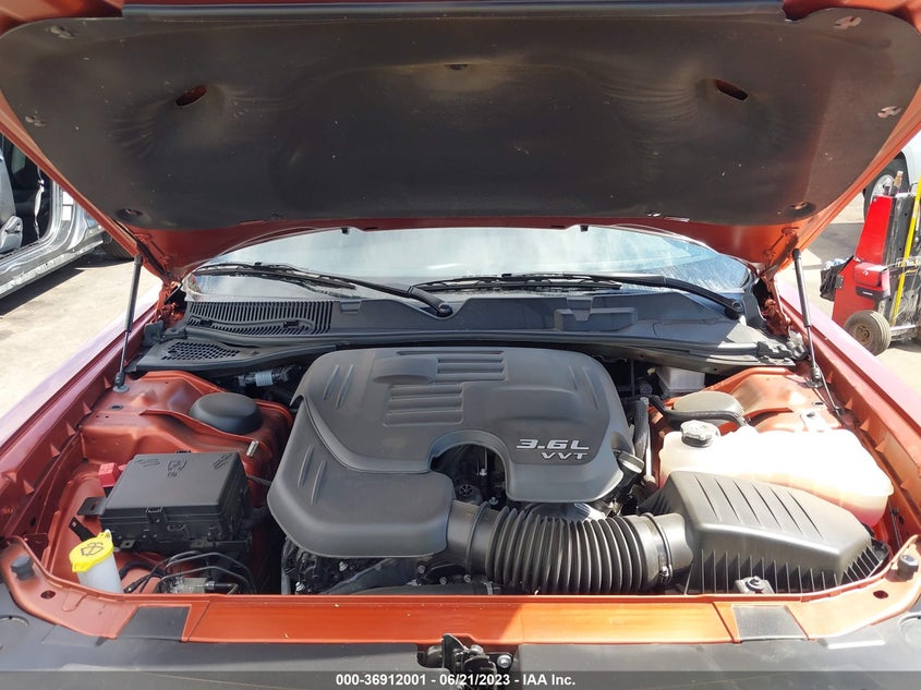 VIN 2C3CDZAG4NH211792 2022 DODGE CHALLENGER SXT
