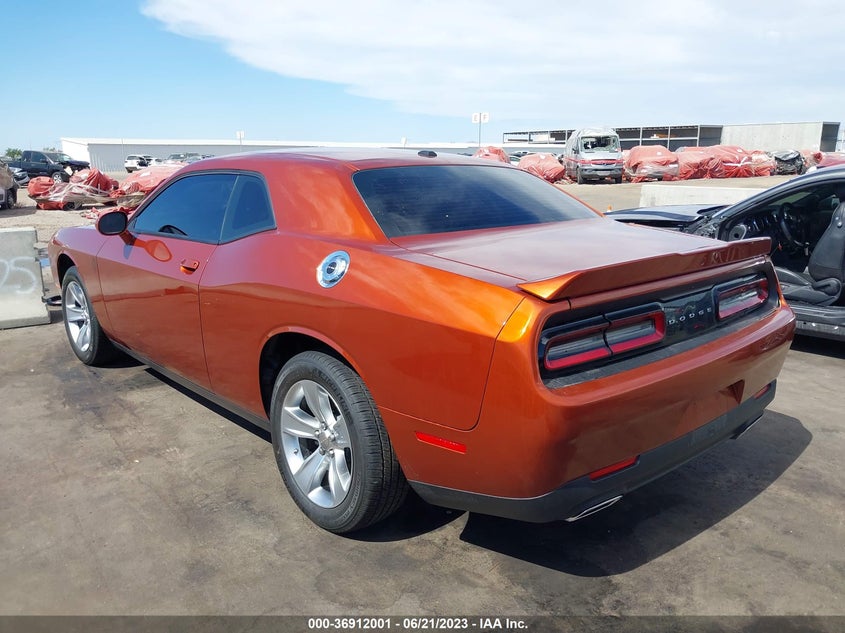 VIN 2C3CDZAG4NH211792 2022 DODGE CHALLENGER SXT