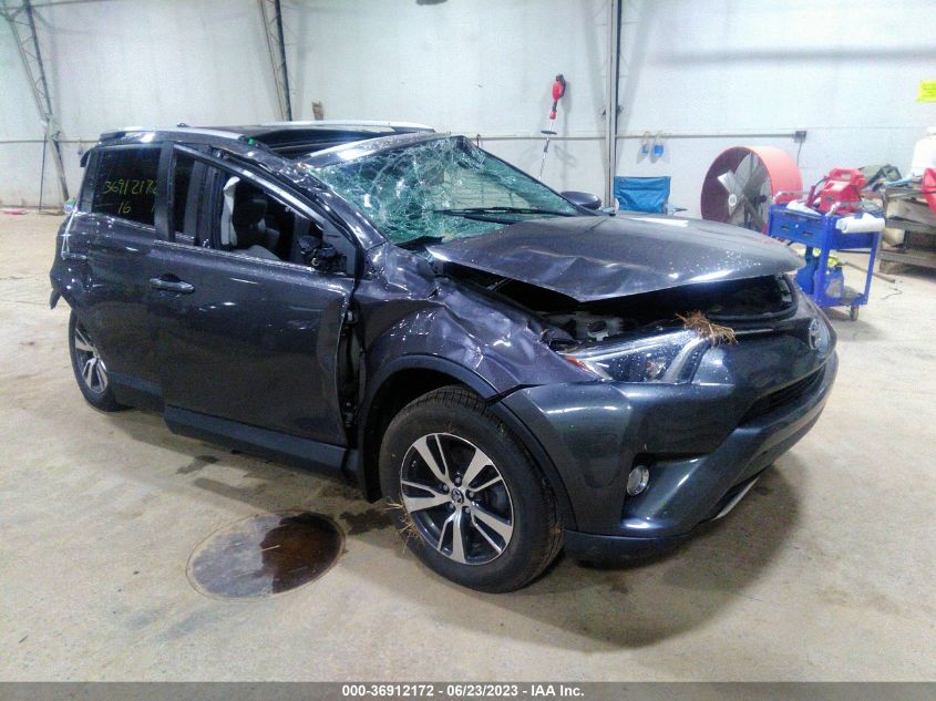 2016 TOYOTA RAV4 XLE - 2T3RFREV0GW491691