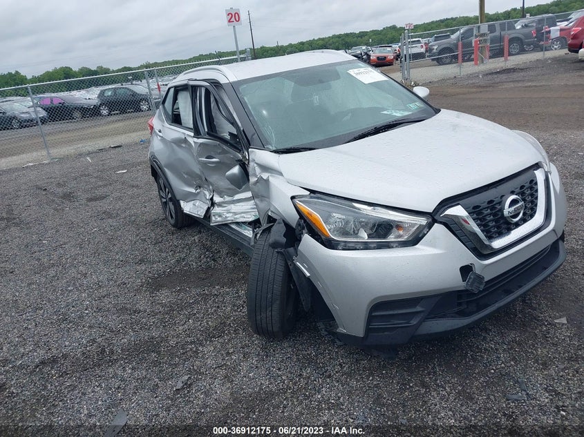 VIN 3N1CP5CU5KL551148 2019 NISSAN KICKS SV