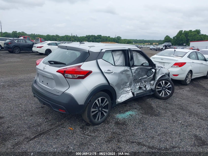 VIN 3N1CP5CU5KL551148 2019 NISSAN KICKS SV