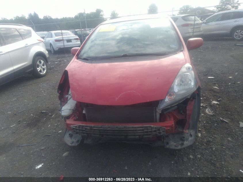 2013 HONDA FIT SPORT - JHMGE8G56DC037802