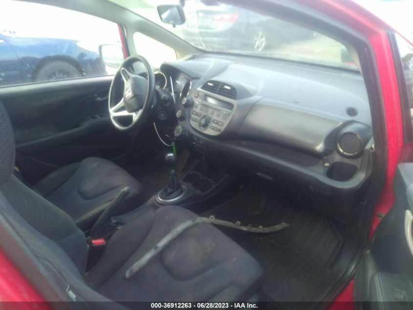 2013 HONDA FIT SPORT - JHMGE8G56DC037802