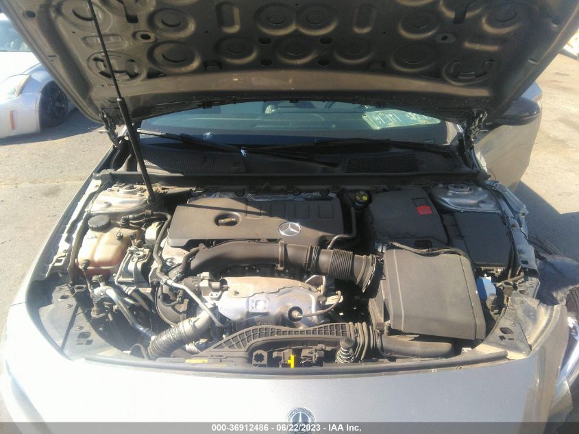 2019 MERCEDES-BENZ A 220 4MATIC WDD3G4FBXKW014521