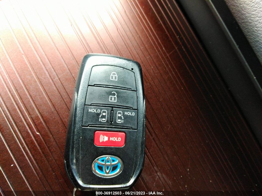 2021 TOYOTA SIENNA LE - 5TDKRKEC5MS044706