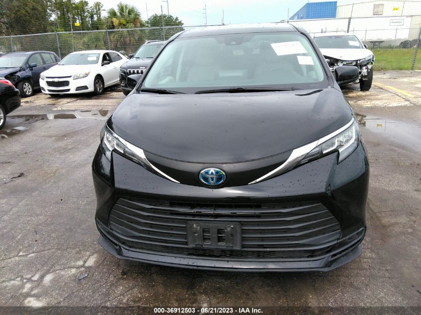 2021 TOYOTA SIENNA LE - 5TDKRKEC5MS044706