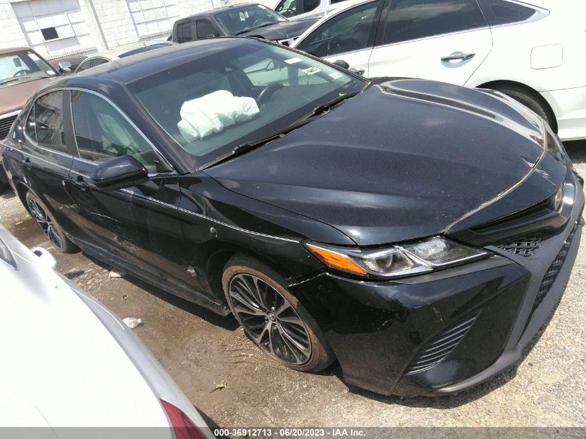 2018 TOYOTA CAMRY LE/SE/XLE/L - 4T1B11HK7JU594982
