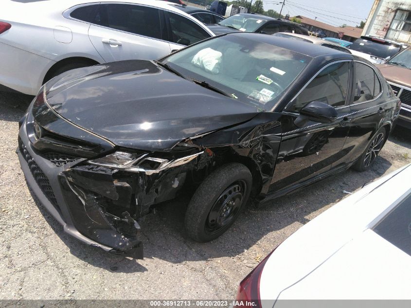 2018 TOYOTA CAMRY LE/SE/XLE/L - 4T1B11HK7JU594982