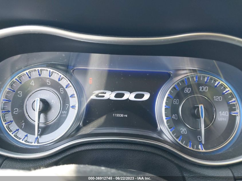 2016 CHRYSLER 300 LIMITED - 2C3CCAAG5GH181354