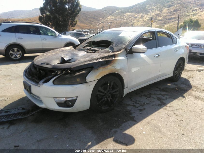 2013 NISSAN ALTIMA 3.5 SV - 1N4BL3AP0DN425231