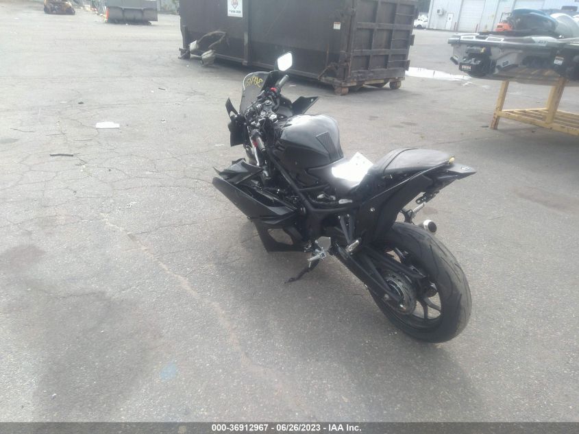 2023 YAMAHA YZFR3 A MH3RH18Y9PK009828