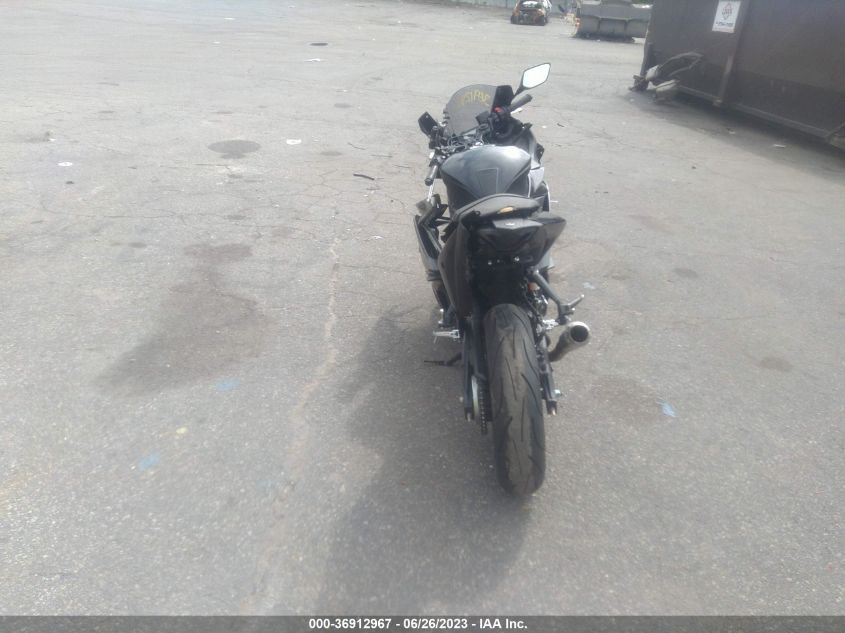 2023 YAMAHA YZFR3 A MH3RH18Y9PK009828