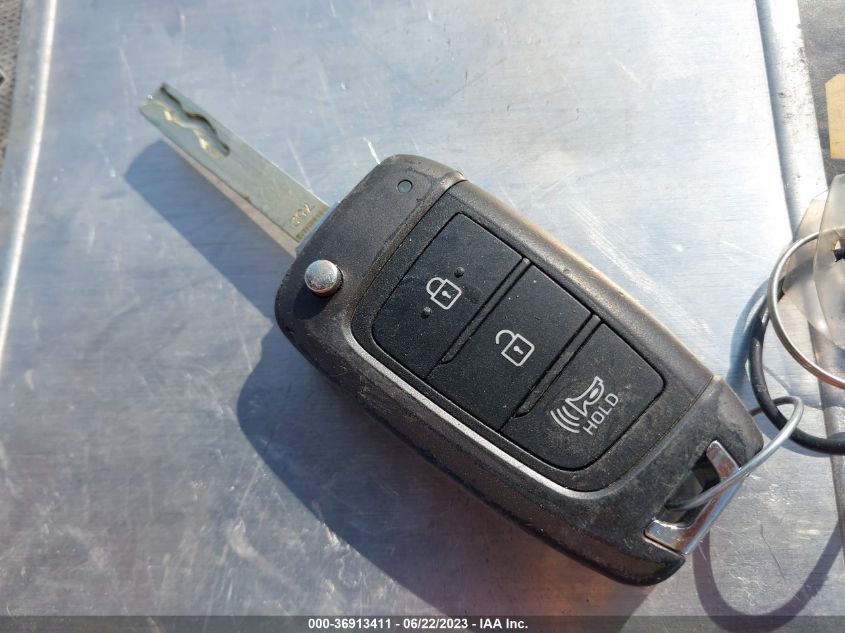 2021 HYUNDAI VENUE SE - KMHRB8A31MU069850