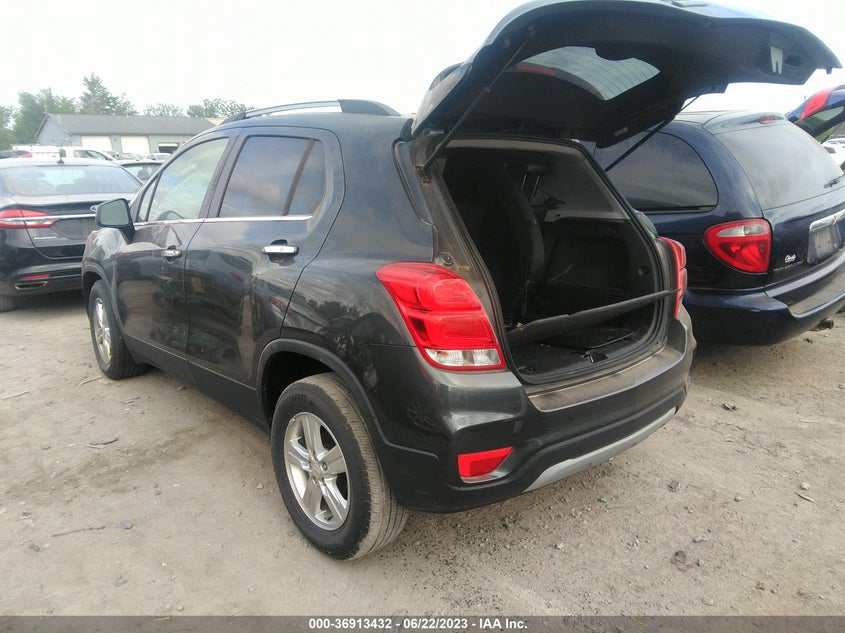 VIN KL7CJLSB0JB679023 2018 CHEVROLET TRAX LT