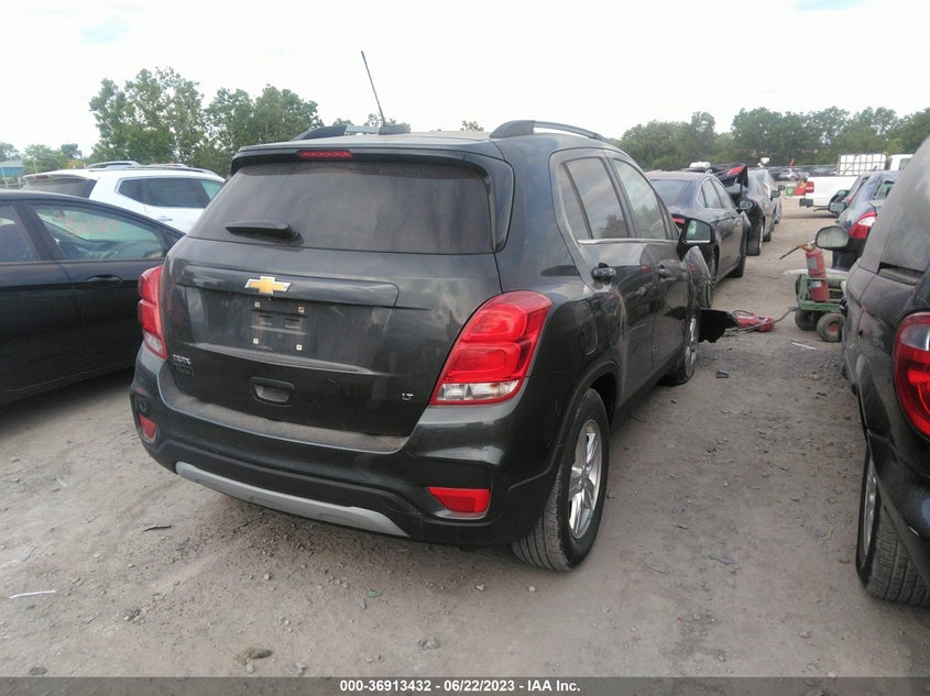 VIN KL7CJLSB0JB679023 2018 CHEVROLET TRAX LT